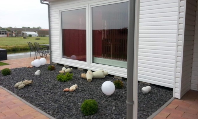 Onderdijk House | Holiday home time out right on the water