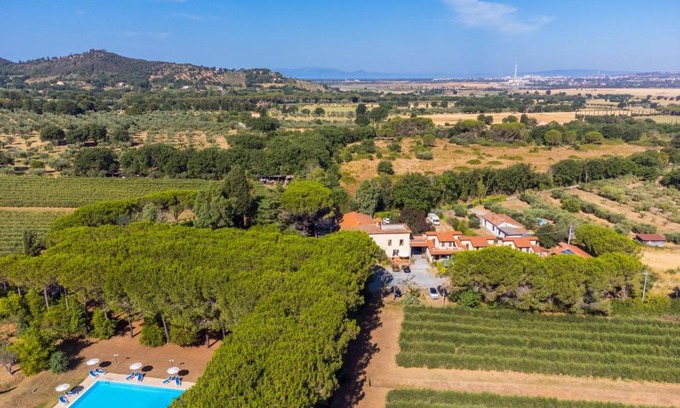 Scarlino House | Holiday Home Trilocale - Ranch Hotel by Interhome