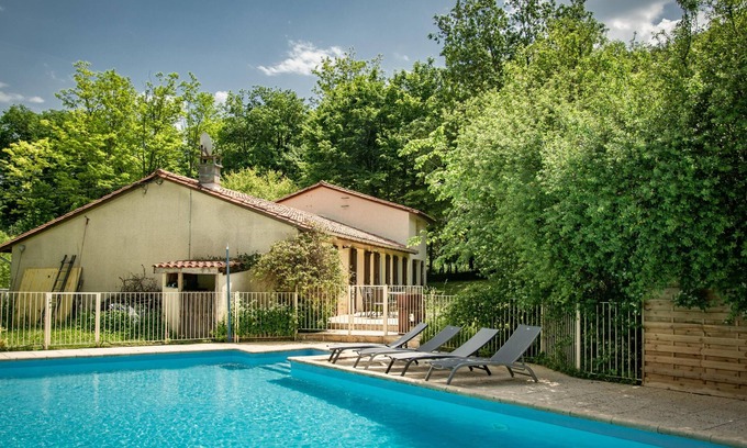 Saint-Cybranet House | Holiday home with enclosed private pool