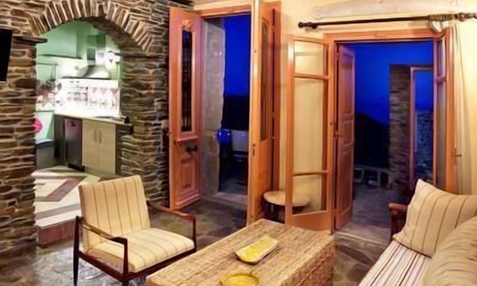 Tinos House | Holiday home with own pool