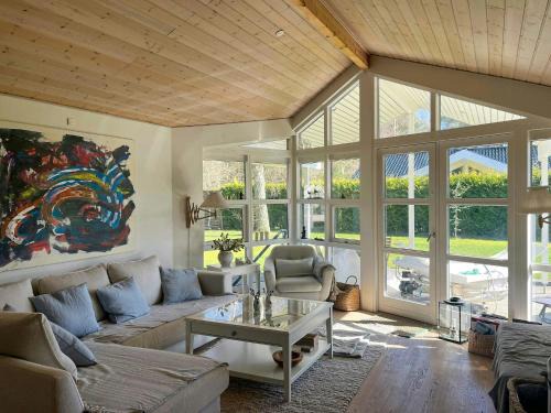 Hojby House | Holiday Home With Sauna Near Anneberg