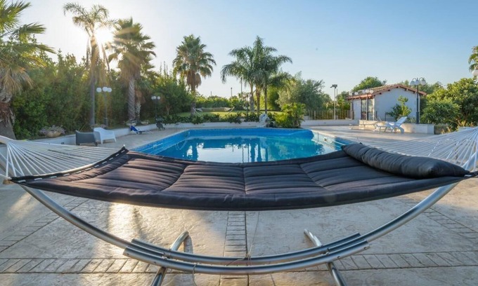 Casa Papa House | Holiday house Modica for 1 - 13 persons with 7 bedrooms - Holiday home