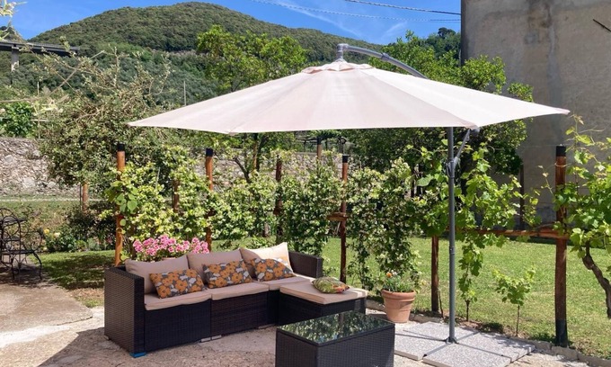 Massarosa House | holiday house 'Aia Sole' with its own pool