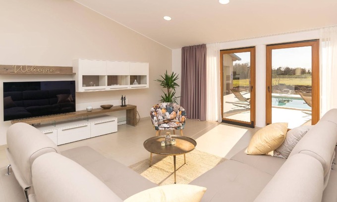 Loborika House | Holiday house Barban for 1 - 6 persons with 3 bedrooms - Holiday home