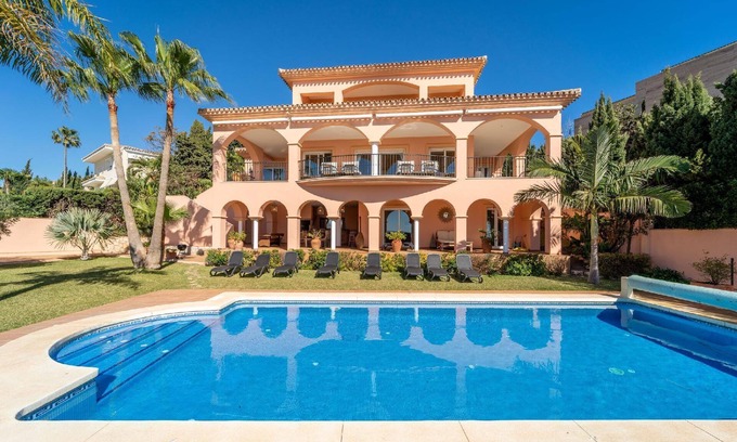 Torrequebrada House | Holiday house Benalmádena for 1 - 10 persons with 5 bedrooms - Holiday apartment in one or multi-fam