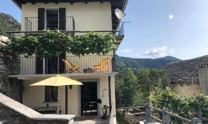 Lionza House | Holiday house Borgnone for 1 - 6 persons with 3 bedrooms - Detached holiday house