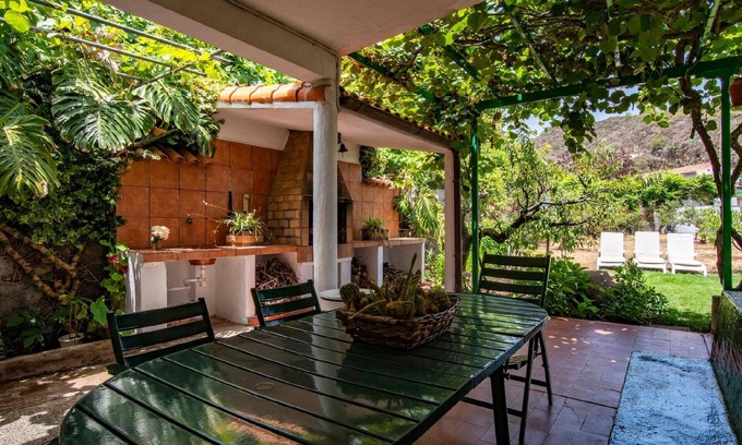 Vega de San Mateo House | Holiday house El Chorrillo for 1 - 6 persons with 3 bedrooms - Holiday home