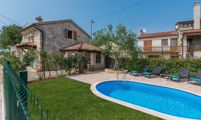 Jasenovica House | Holiday House Elisa with Pool