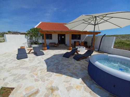 Rtina House | Holiday House Jolini Dvori