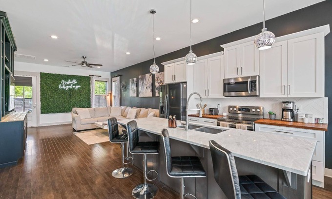 Haynes Area House | Holiday house Nashville for 1 - 10 persons with 3 bedrooms - Twin house