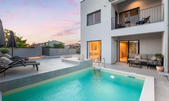 Nova Vas House | Holiday house Nova Vas for 2 - 7 persons with 4 bedrooms - Holiday home