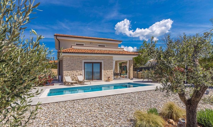 Pinezici Villa | Holiday house VILLA ANDRO