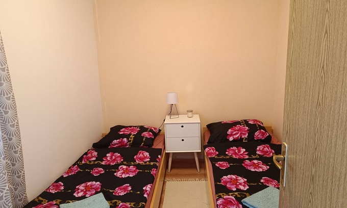 Drnis House | Holiday house with a parking space Širitovci, Krka (K-23081)