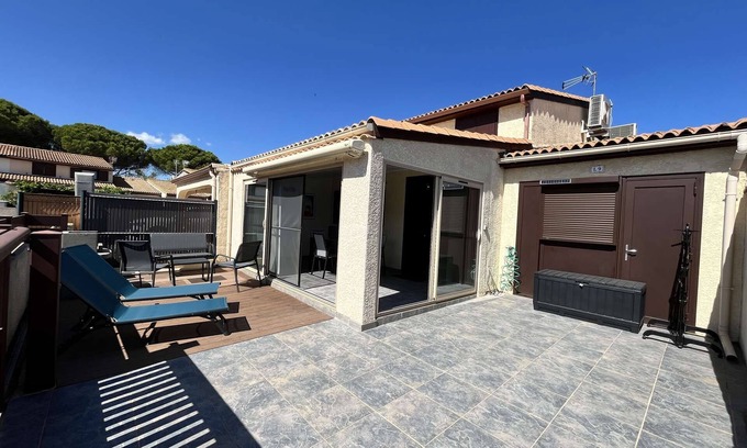 Portiragnes-Plage House | Holiday house with Airco for 4 people -500m from the sea -RESIDENCE TAMARIS -WIFI- Portiragnes.