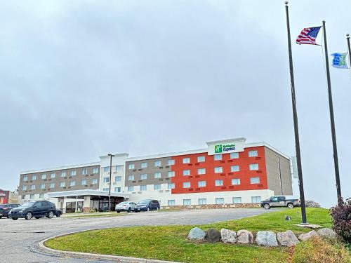 Big Rapids Hotel | Holiday Inn Express Big Rapids by IHG