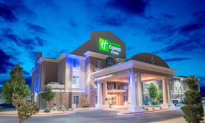 Hobbs Hotel | Holiday Inn Express Hotel & Suites Hobbs by IHG