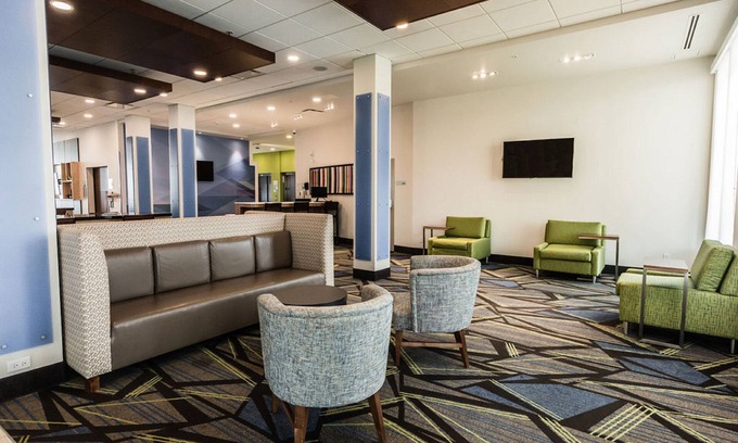 St. Albert Hotel | Holiday Inn Express & Suites Edmonton N - St. Albert by IHG