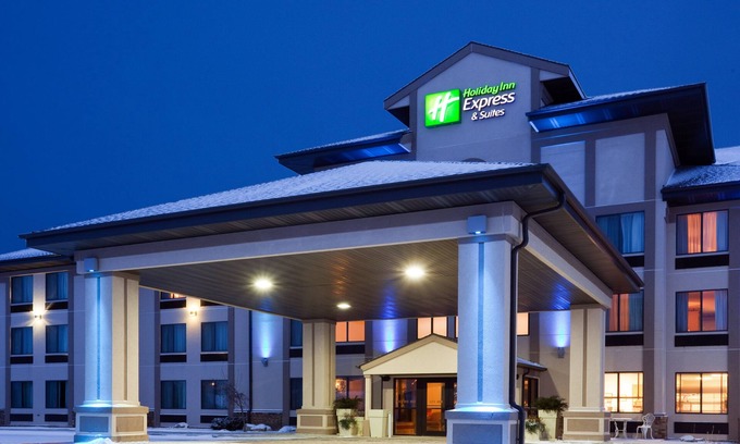 Winner Hotel | Holiday Inn Express & Suites Winner by IHG