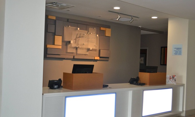 Tallahassee Hotel | Holiday Inn Express Tallahassee University Central by IHG