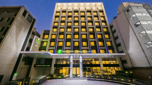 Xitun District Hotel | Holiday Inn Express Taichung Fengchia by IHG