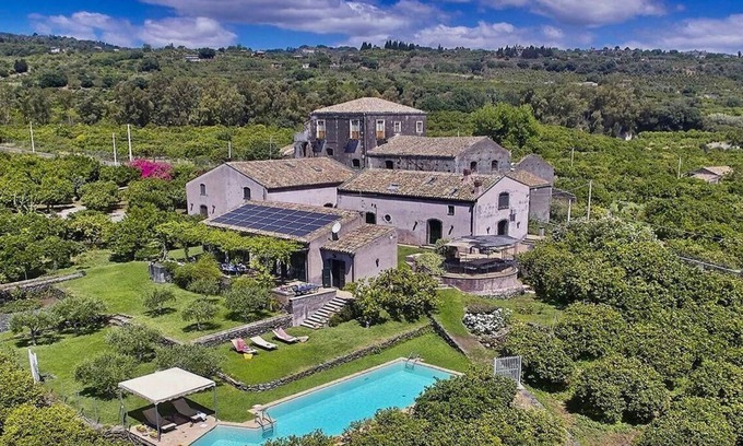 Fiumefreddo di Sicilia House | Holiday villa 'Borgo degli Aranci