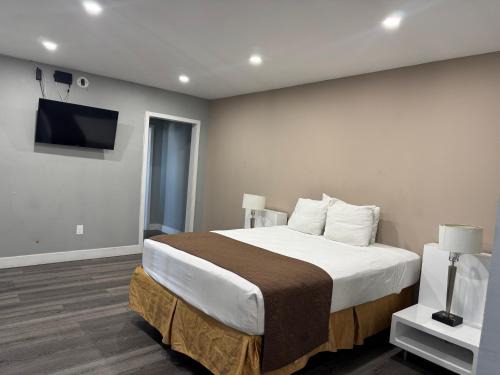 Westlake Hotel | Holiday Lodge