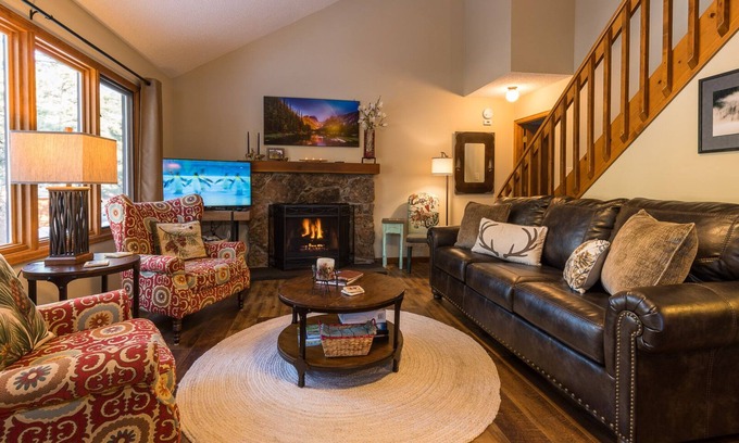 Aspen Brook Cabin | Holiday Relaxing Getaway! Beautifully Furnished, Clean, Cozy Cabin Next to Rocky