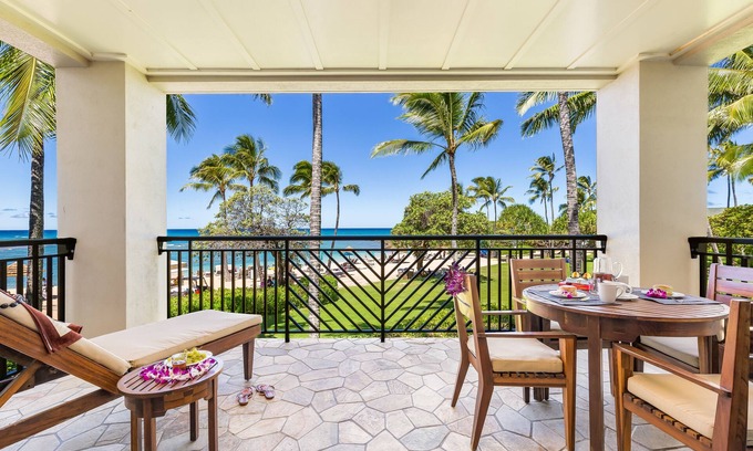 Kahuku Condo | Holiday Sale! Turtle Bay Villas 201 by Gather: Beachfront w/Shared Pool, Spa/AC