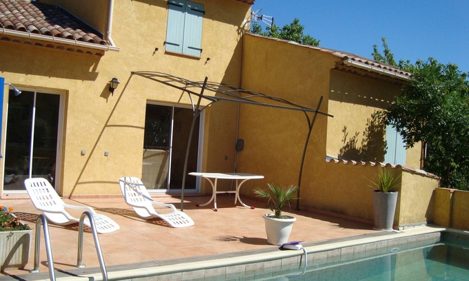 Mazaugues Villa | Holiday villa pool in the Var