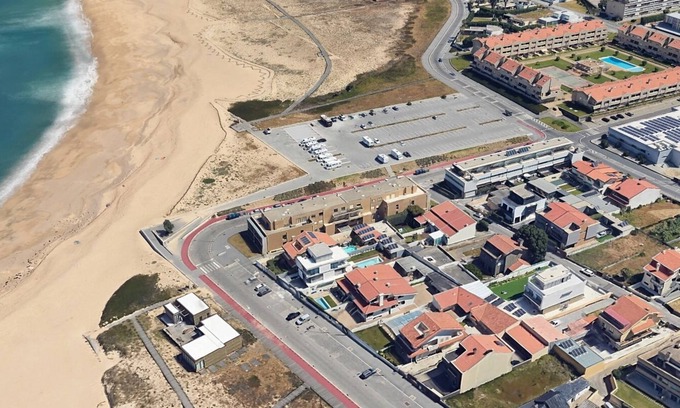 Leixões Condo | Holidays all year round, house on the beach with 220º sea and sunset views