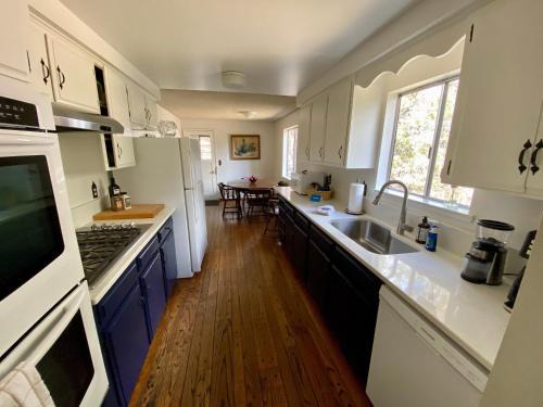 Orchard District House | Hollinshead Haven 30 days min