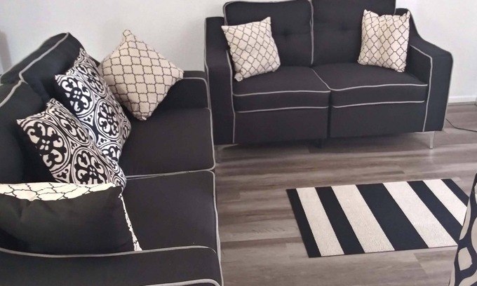 Hawthorne Apartment | "Hollywood" - Home away from home. Near LAX & Beaches