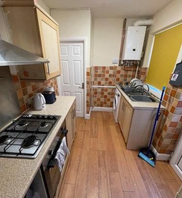 Nuneaton Apartment | Home away from Home