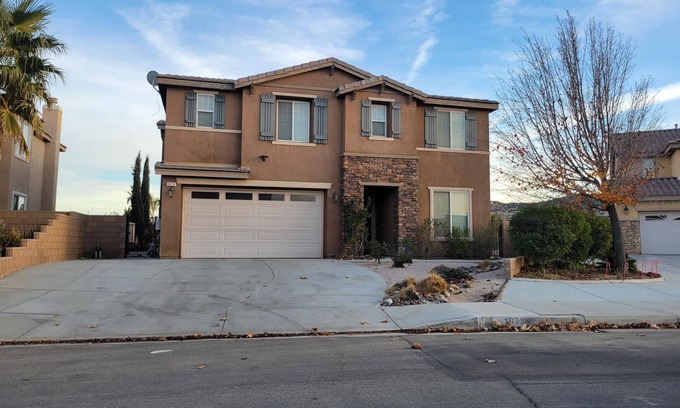 Palmdale House | Home Away From Home