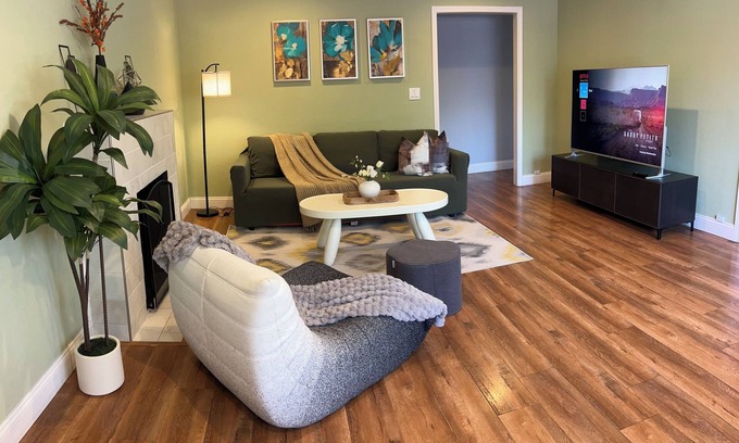 Willow Glen House | Home away home 4B2B Single House with big backyard SAN JOSE/PRIME LOCATION