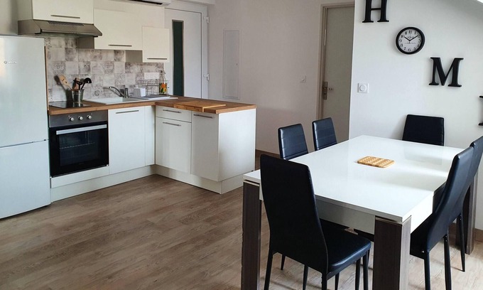 Chateau-Arnoux-Saint-Auban Apartment | Homerez - Nice appartement for 4 ppl. at Château-Arnoux-Saint-Auban