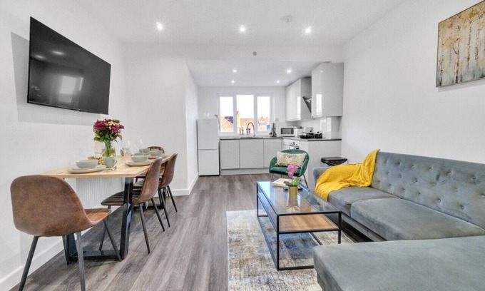 West Hendon Apartment | home.ly - North London Hendon Apartments