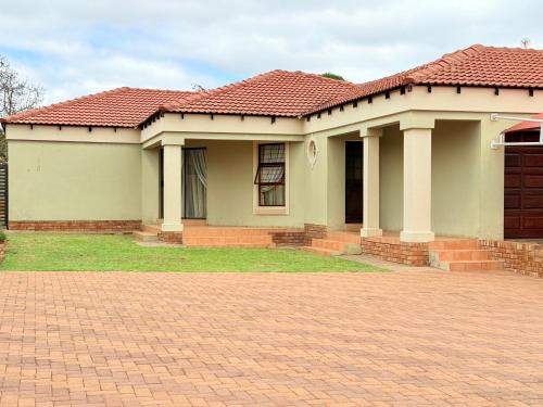 Polokwane House | Home on Fuchs
