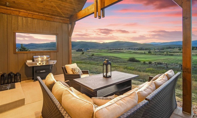 Grand Elk Ranch House | Home on Golf Course w/Hot Tub, Near Grand Lake