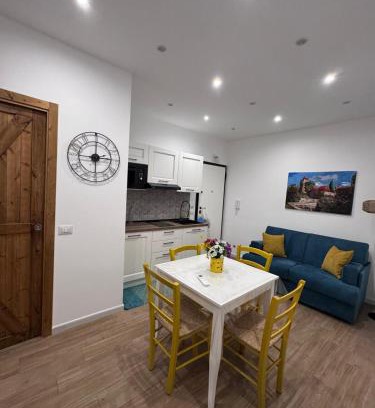 Monte di Pieta Apartment | Home Simo al Capo in the old center of Palermo