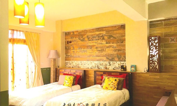 Jinning House | Home & Teak Homestay