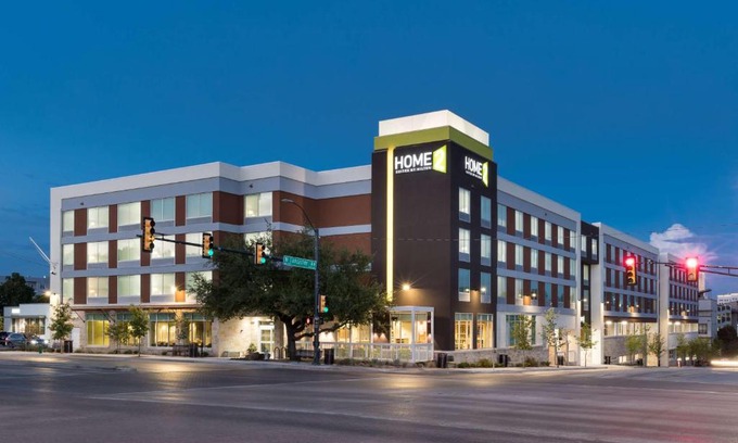 Fort Worth Cultural District Hotel | Home2 Suites by Hilton Fort Worth Cultural District