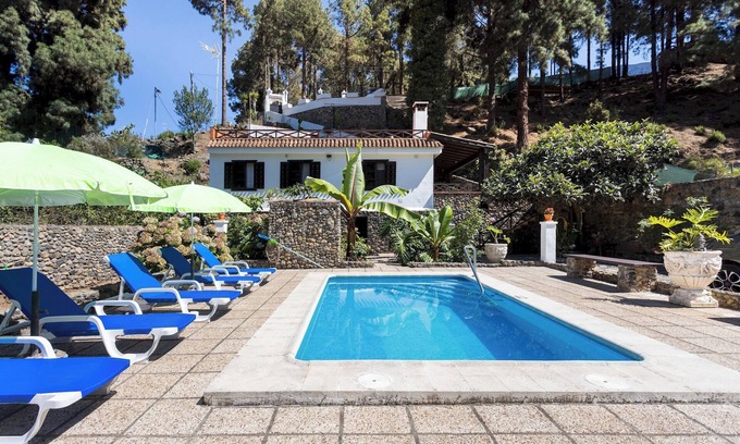 Cueva del Viento Ski Chalet | Home2Book Icod Rural Escape, Pool & BBQ