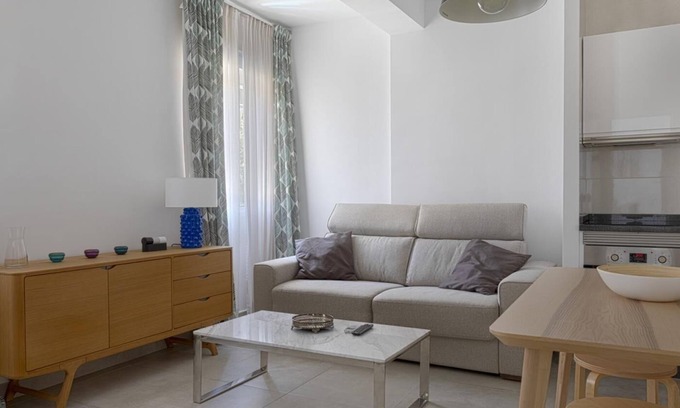 La Trinidad Apartment | HOMEABOUT JUAN DE AUSTRIA APARTMENT