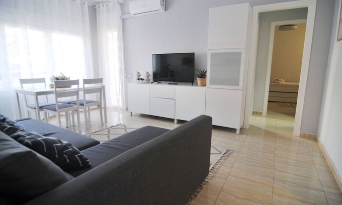Pineda de Mar Apartment | HomeHolidaysRentals Blue - Costa Barcelona