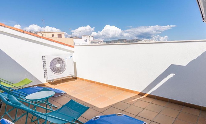 Calella Apartment | HomeHolidaysRentals Ilusion