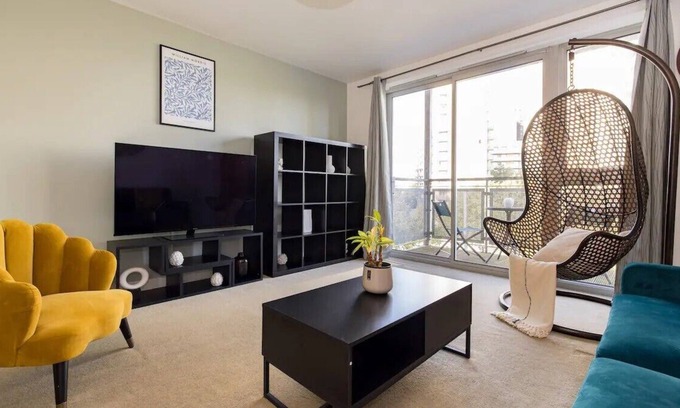 Ladywell Apartment | Homely 2-bed flat near London Bridge