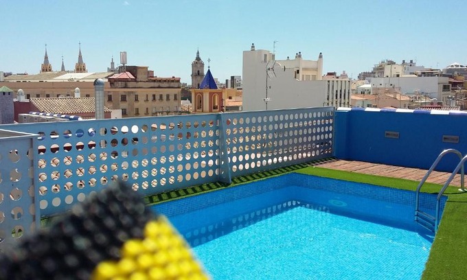La Goleta Apartment | Homely Málaga Carretería con piscina