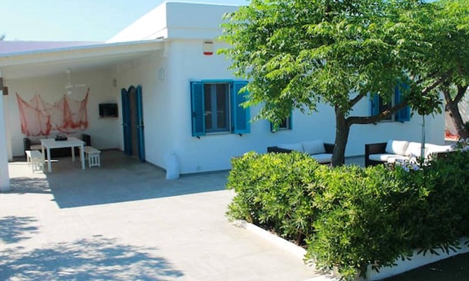Capitolo House | Homerez - 30 m away from the beach! House for 7 ppl. with garden at Monopoli