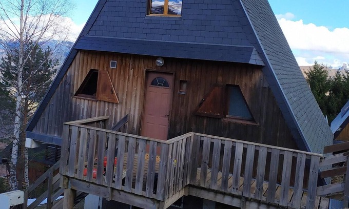 Saint-Lary-Soulan Apartment | Homerez - Appartement 1 km away from the slopes for 7 ppl. at Saint-Lary-Soulan